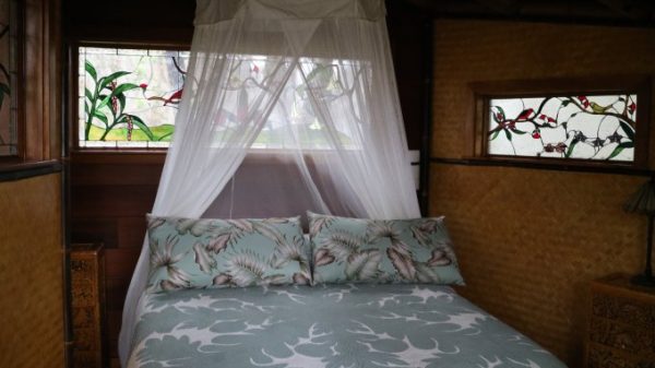 bedroom hawaii big island volcano treehouse secluded