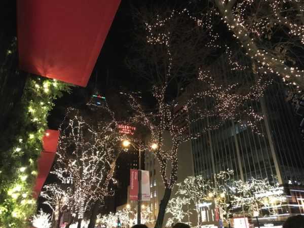 christmas lights holidays magnificent mile chicago