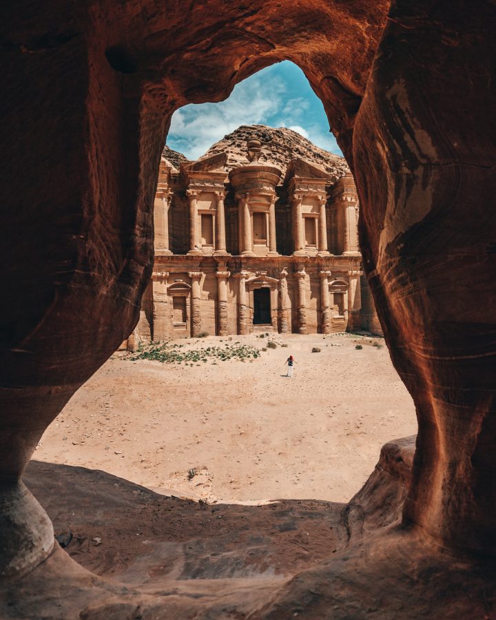 jordan petra honeymoon destination caves middle east travel explore